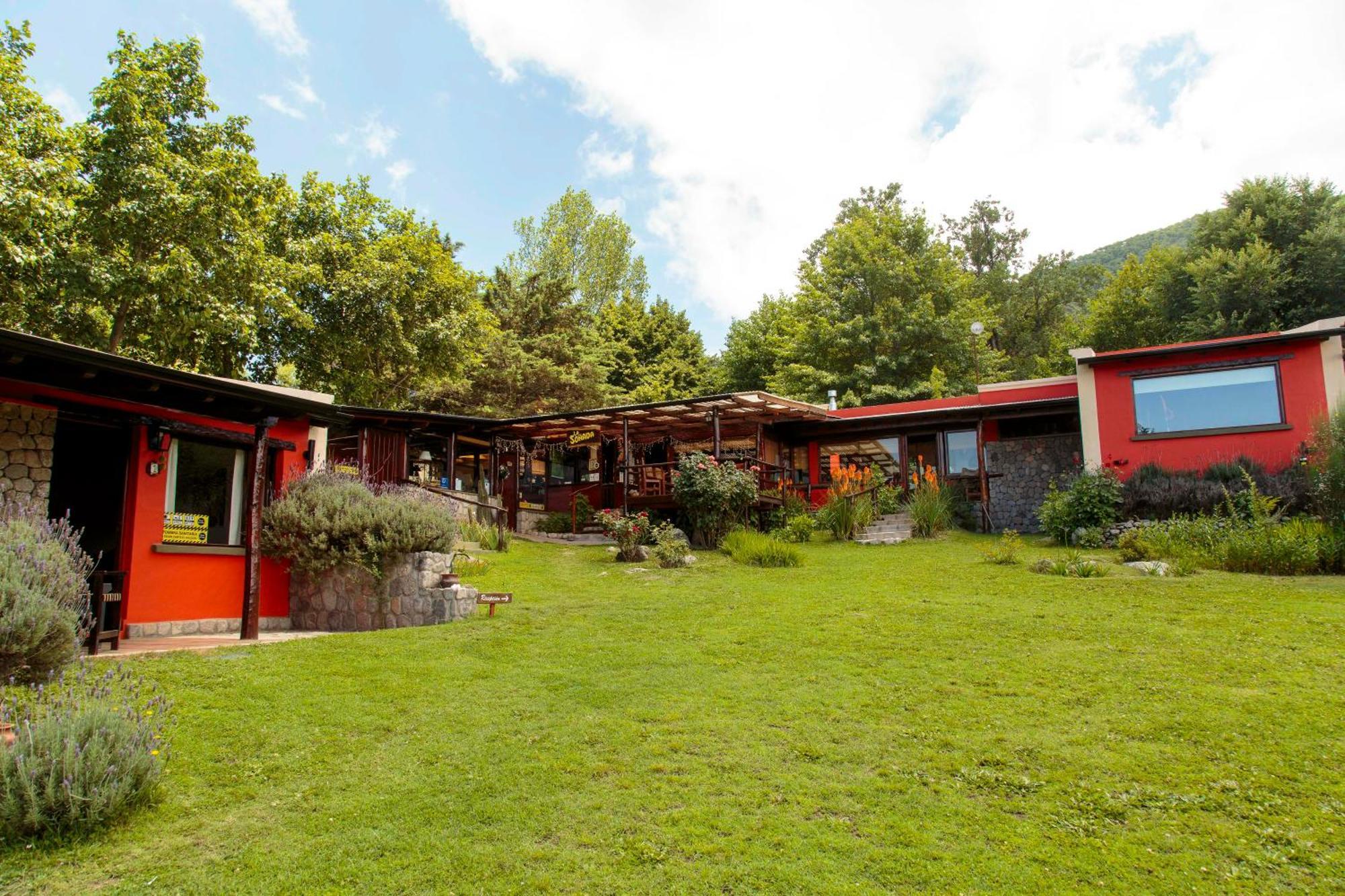 Posada La Sonada Tafí del Valle Exterior foto